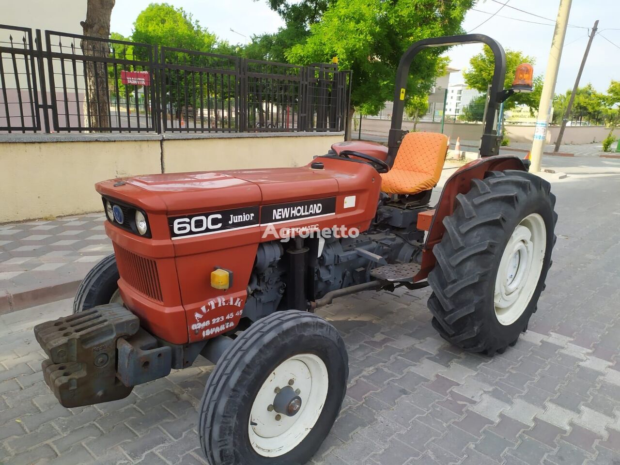 New Holland 60 C minitraktor