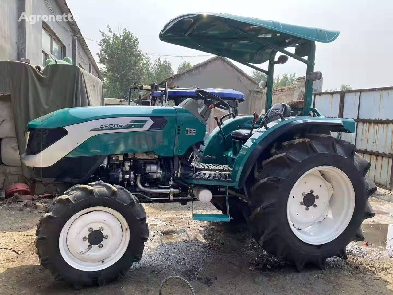 Arbos traktor på hjul