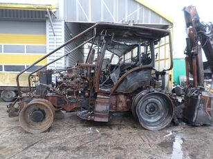 beskadigede Valtra T144 DIRECT traktor på hjul