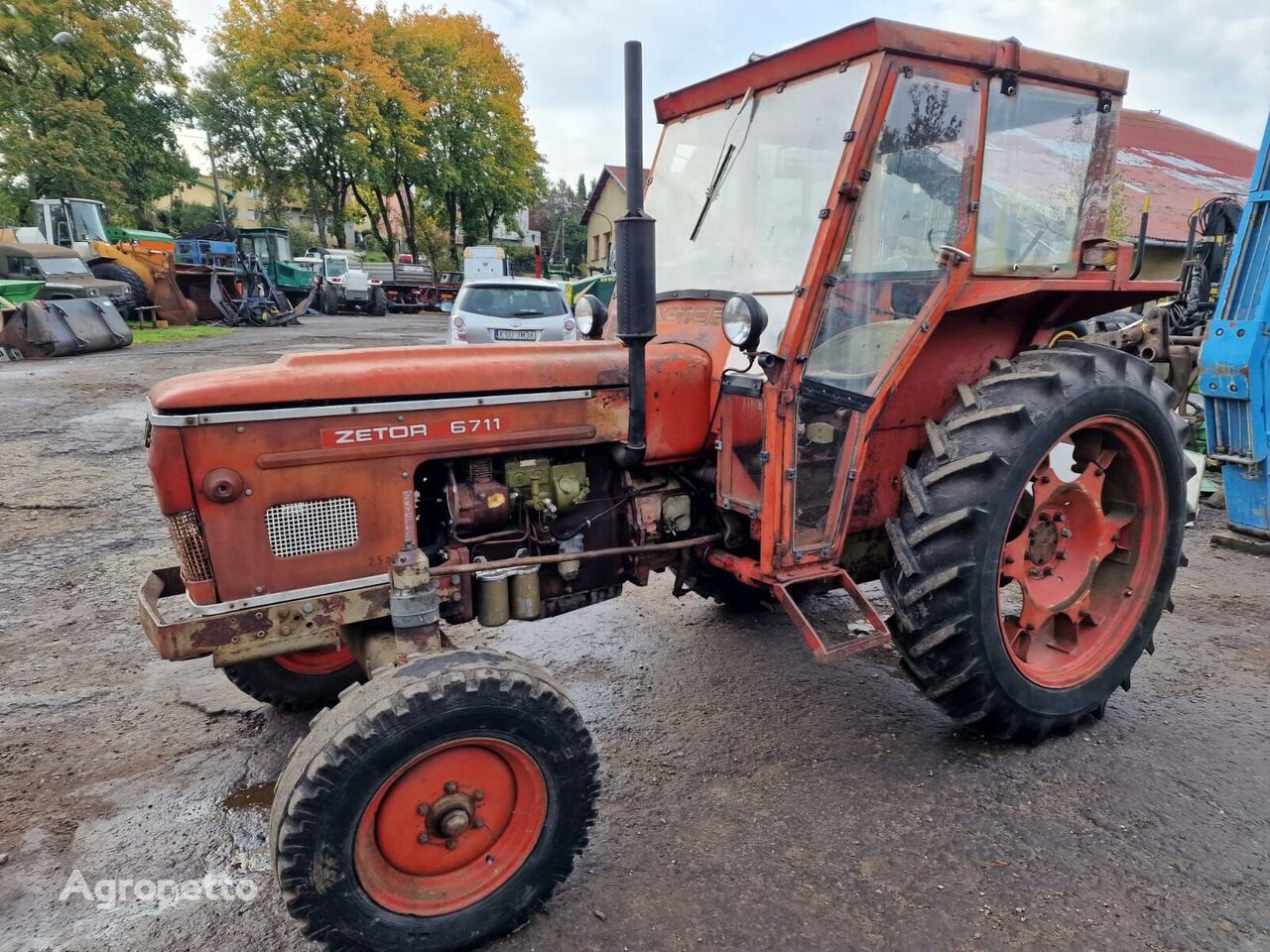 Zetor 6711 traktor på hjul